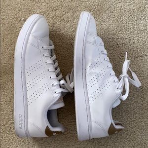 White adidas tennis shoes
